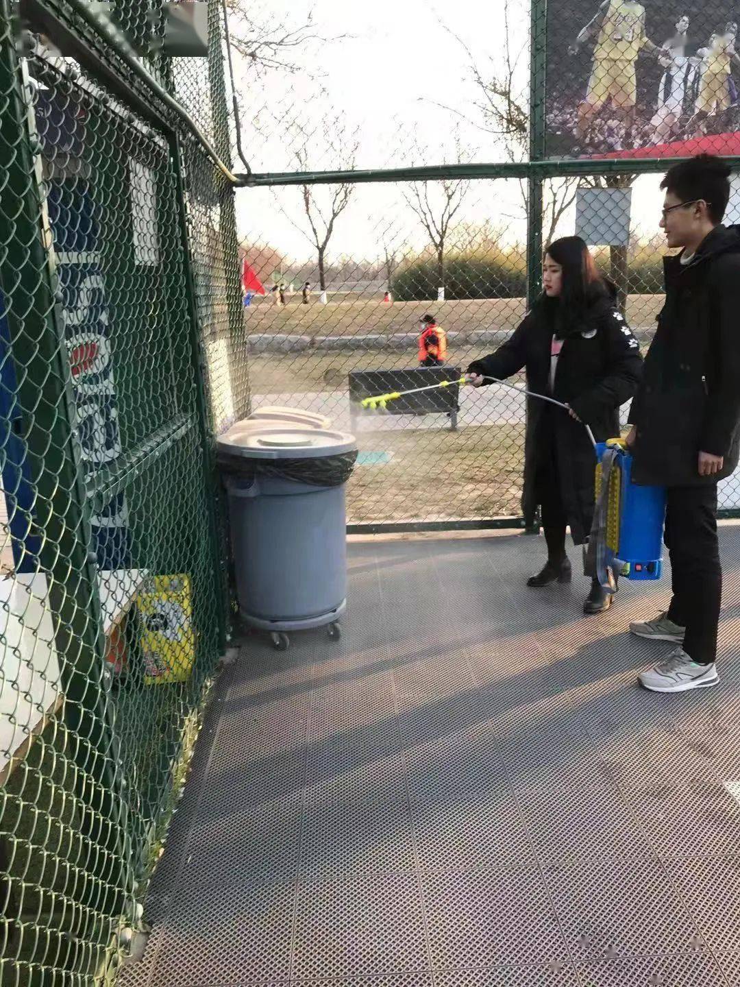 足球场馆智能安检设备全面启用，确保安全无忧的简单介绍