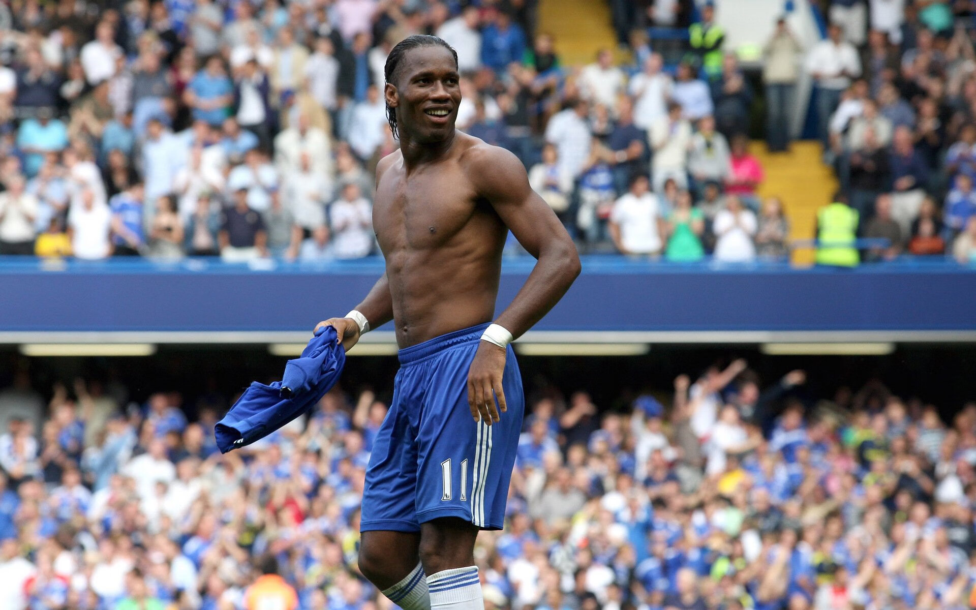 荷兰队在欧洲预赛中表现出色，晋级在望